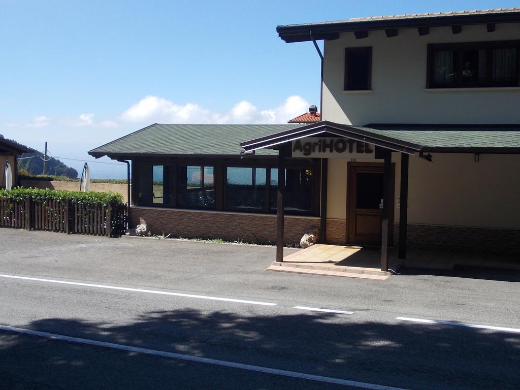 Agrihotel Papaya San Pietro Apostolo エクステリア 写真